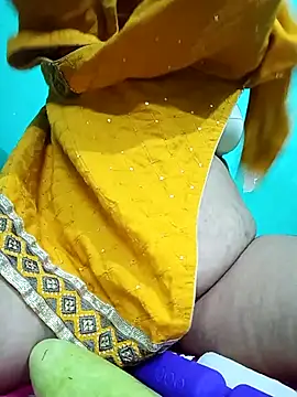 Snapshot of hotty_manisha chatting on 10.18.25 hotty manisha online show from 10.18.25