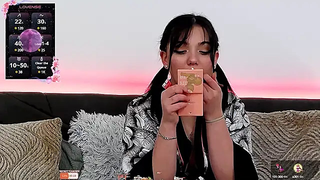 AveryWillow online show from 02.12.25