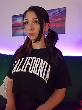 AveryWillow online show from 09.18.25