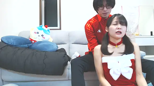 Snapshot of nmnk_CH chatting on 12.20.24 nmnk CH online show from 12.20.24