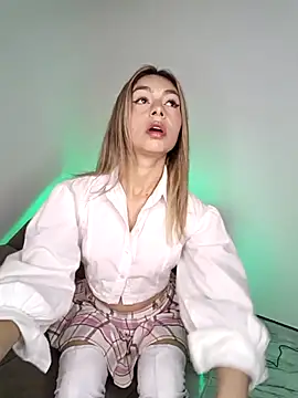 Karolgood3 online show from 11.08.25