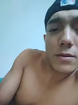 Snapshot of tayson_ chatting on 07.18.26 tayson online show from 07.18.26