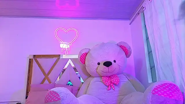 Jazmin tay online show from 09.26.25