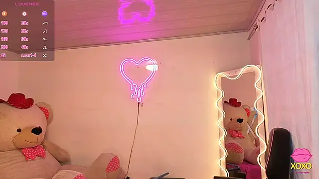 Jazmin tay online show from 10.06.25