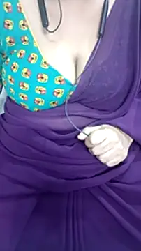 Snapshot of Yours_Radika chatting on 02.09.25 Yours Radika online show from 02.09.25