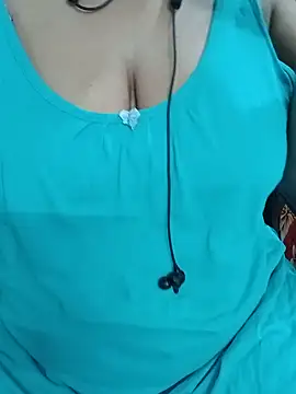 Snapshot of Yours_Radika chatting on 02.17.25 Yours Radika online show from 02.17.25