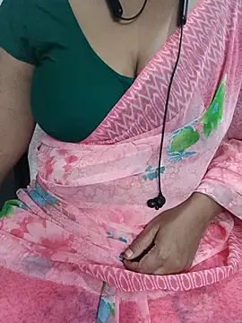 Snapshot of Yours_Radika chatting on 02.19.25 Yours Radika online show from 02.19.25