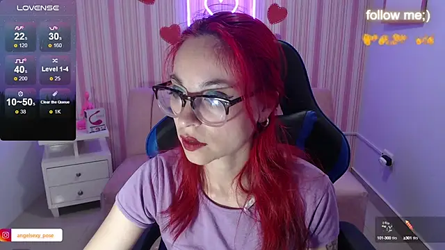 Snapshot of abril_ch_ chatting on 03.18.25 abril ch online show from 03.18.25