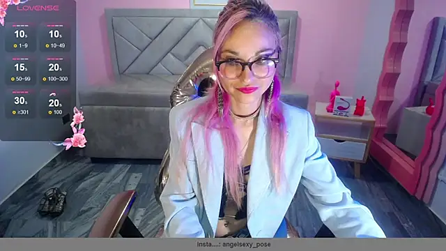 Snapshot of abril_ch_ chatting on 11.07.25 abril ch online show from 11.07.25