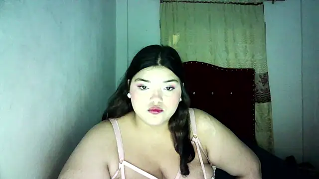 kira vegaa online show from 01.23.25