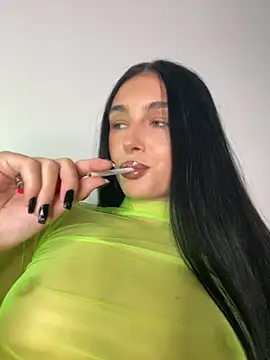 Snapshot of IvyKaelani chatting on 09.16.25 IvyKaelani online show from 09.16.25