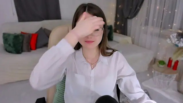 Snapshot of SereneFlame chatting on 02.03.25 SereneFlame online show from 02.03.25