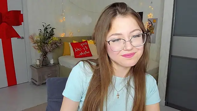 Snapshot of SereneFlame chatting on 02.10.25 SereneFlame online show from 02.10.25