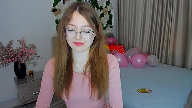 Snapshot of SereneFlame chatting on 02.16.25 SereneFlame online show from 02.16.25