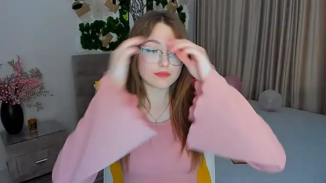 Snapshot of SereneFlame chatting on 02.16.25 SereneFlame online show from 02.16.25