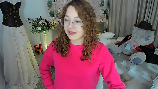 Snapshot of SereneFlame chatting on 11.05.25 SereneFlame online show from 11.05.25