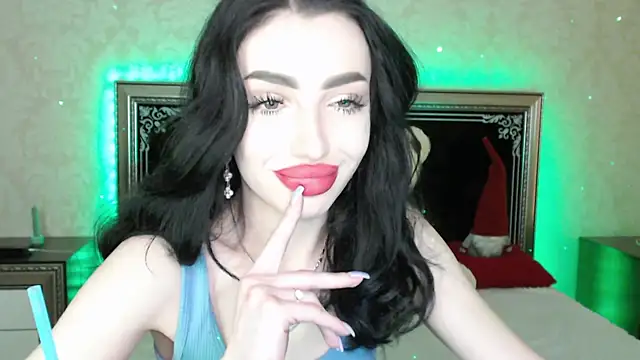 NancyLovee  online show from 01.24.25