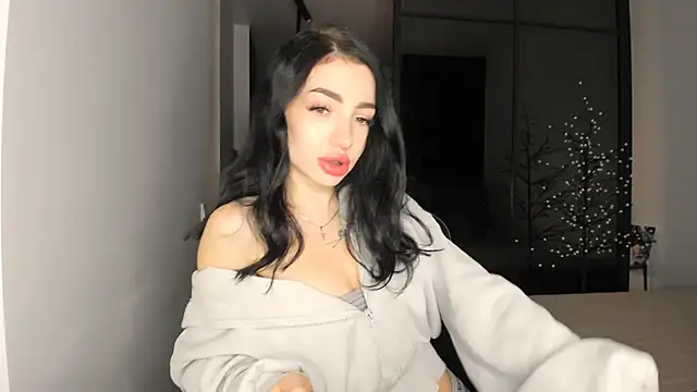 NancyLovee  online show from 11.27.25