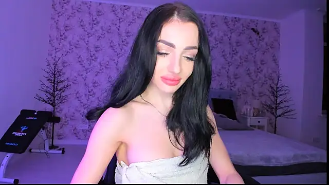 NancyLovee  online show from 01.06.26