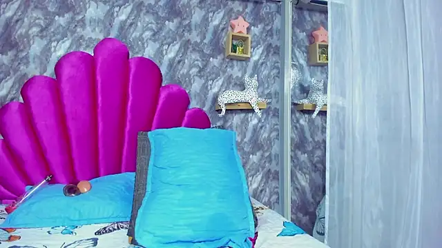 EMMAPARISS online show from 02.04.25