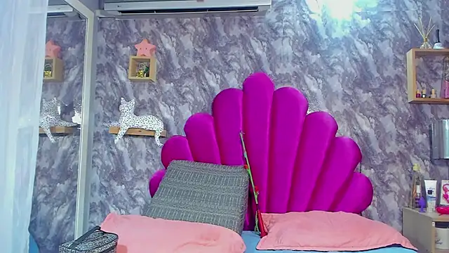 EMMAPARISS online show from 10.17.25