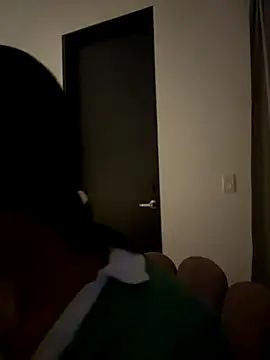 LexyRobert online show from 10.10.25