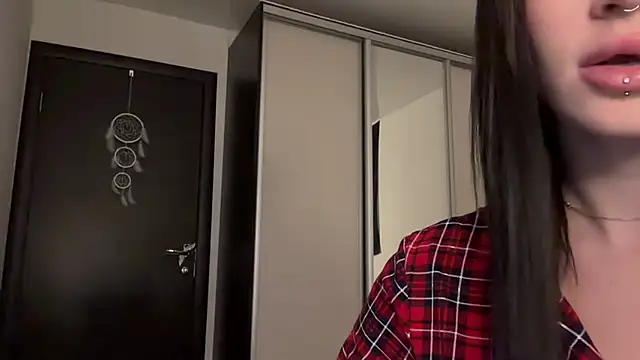 ur molly online show from 10.20.25