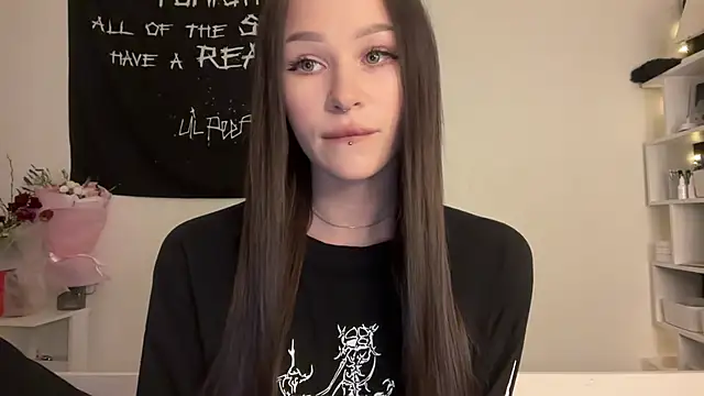 ur molly online show from 03.06.26