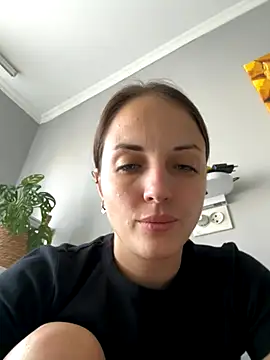 Snapshot of AmiLavs chatting on 11.03.25 AmiLavs online show from 11.03.25