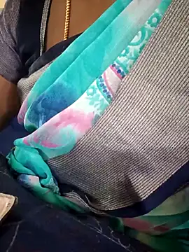 Snapshot of Pavitra78 chatting on 03.11.25 Pavitra78 online show from 03.11.25