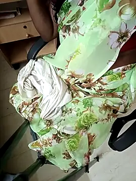 Snapshot of Pavitra78 chatting on 03.20.25 Pavitra78 online show from 03.20.25