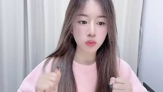 chloe-01 online show from 12.09.24