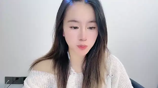 chloe-01 online show from 12.22.25