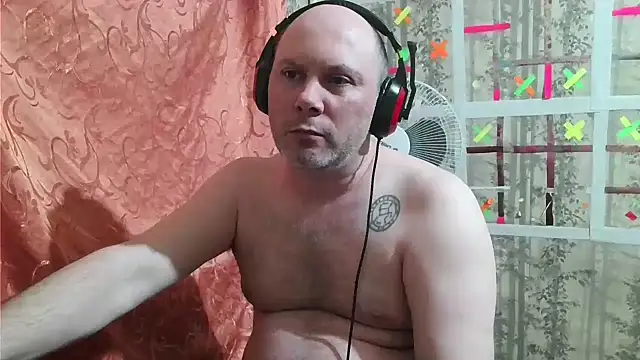 Snapshot of AgnichBan chatting on 03.02.25 AgnichBan online show from 03.02.25