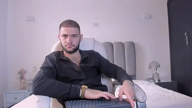 MaximusDick1  online show from 02.21.26