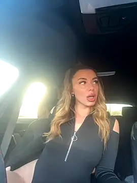 Snapshot of Gabriella_Hot_ chatting on 10.18.25 Gabriella Hot online show from 10.18.25