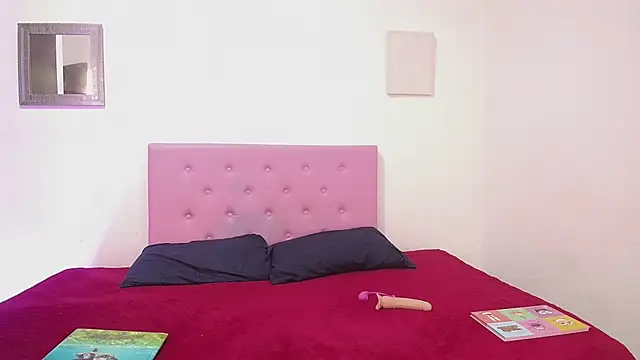 issa kitty online show from 01.22.25