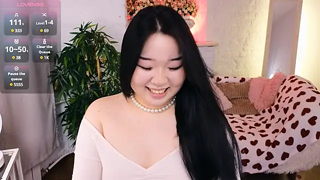 mei honey  online show from 02.28.25