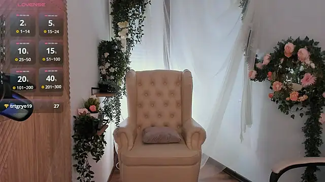 mei honey  online show from 03.07.25