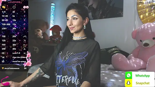 Snapshot of EvelynAisha chatting on 01.27.25 EvelynAisha online show from 01.27.25