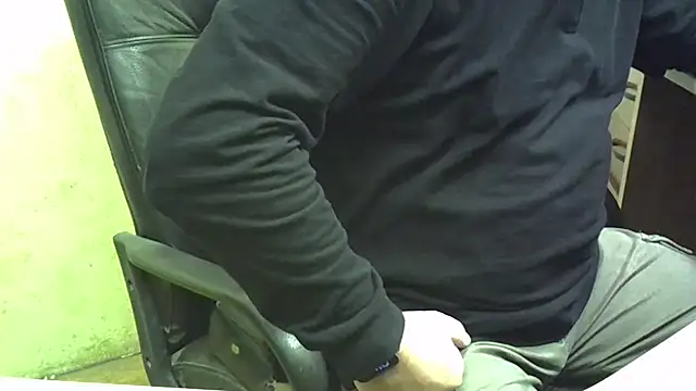 Snapshot of nikdov3 chatting on 09.18.25 nikdov3 online show from 09.18.25