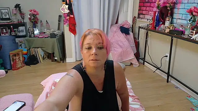 Luna1984 online show from 10.01.25