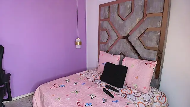 BRITHANY SPARK online show from 02.04.26