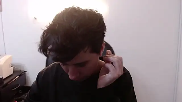 Snapshot of Im_Milan_Rs chatting on 05.05.26 Im Milan Rs online show from 05.05.26