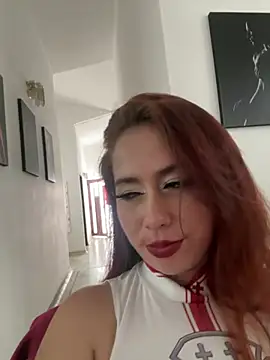 HannaSmiith online show from 02.17.25