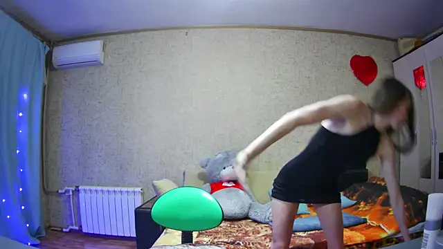 --Model--2 online show from 12.05.24