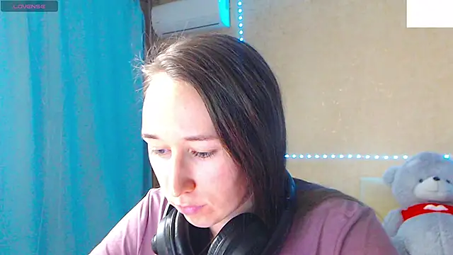 --Model--2 online show from 02.11.25