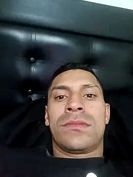 Snapshot of jeremiabello chatting on 02.08.25 jeremiabello online show from 02.08.25