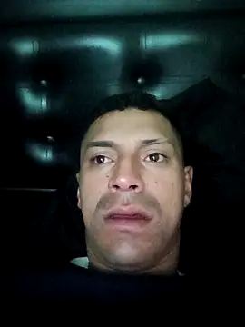 Snapshot of jeremiabello chatting on 03.10.25 jeremiabello online show from 03.10.25