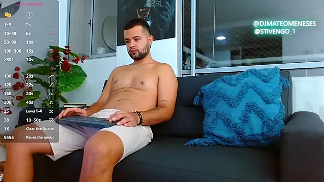 Snapshot of MattMeness chatting on 10.17.25 MattMeness online show from 10.17.25